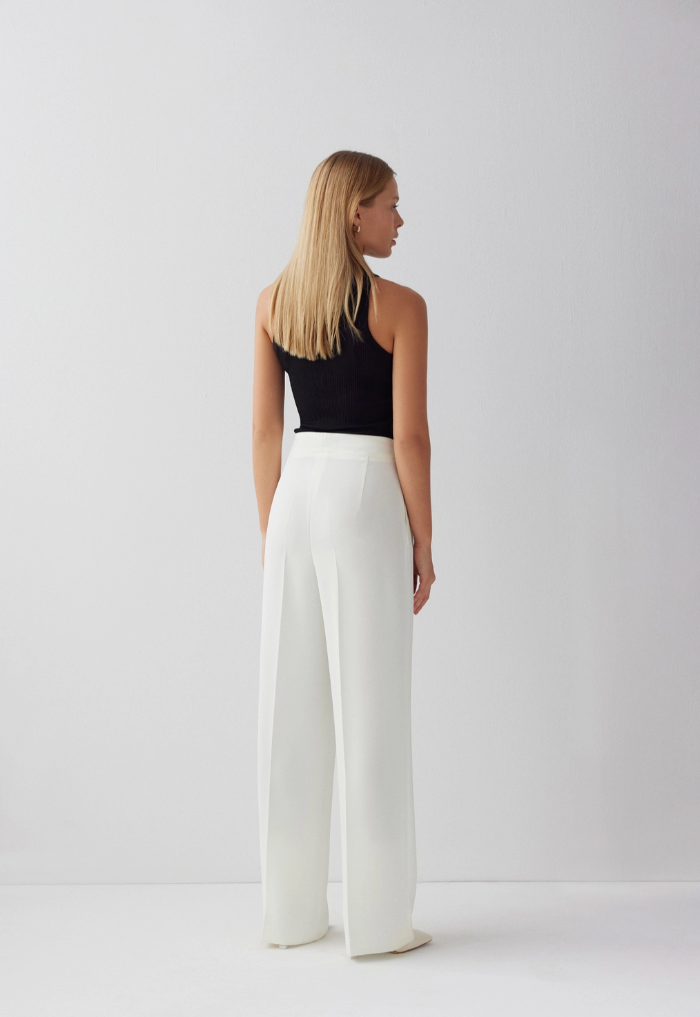 Jamie Pleated High-Waisted Trouseres